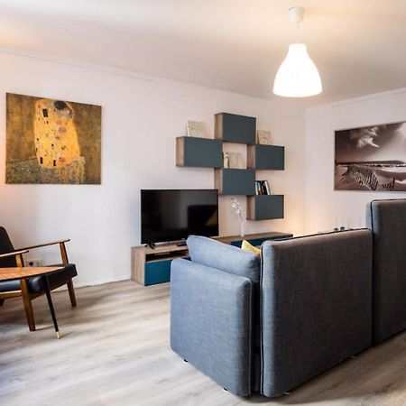 Homefy Oldtown Apartment - 6 People - 2 Bath - Balcony - Top Location Düsseldorf Exteriör bild