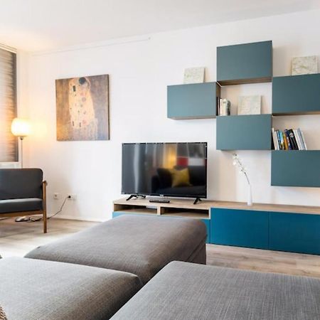 Homefy Oldtown Apartment - 6 People - 2 Bath - Balcony - Top Location Düsseldorf Exteriör bild
