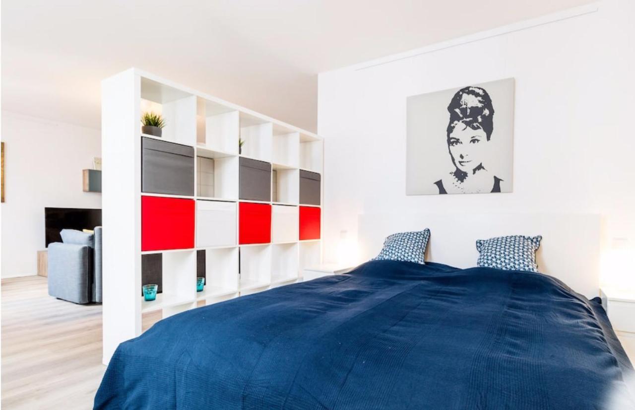 Homefy Oldtown Apartment - 6 People - 2 Bath - Balcony - Top Location Düsseldorf Exteriör bild