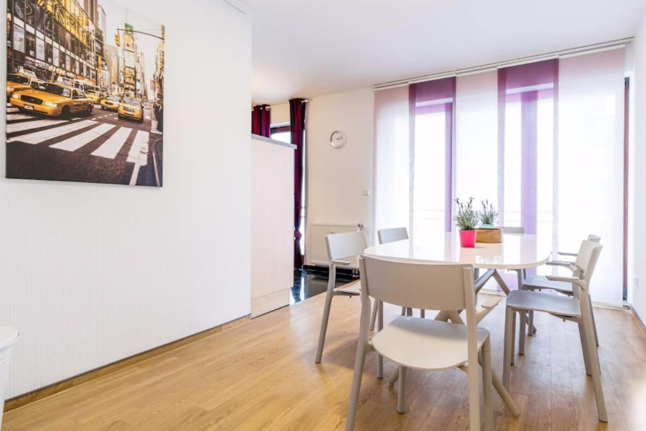Homefy Oldtown Apartment - 6 People - 2 Bath - Balcony - Top Location Düsseldorf Exteriör bild